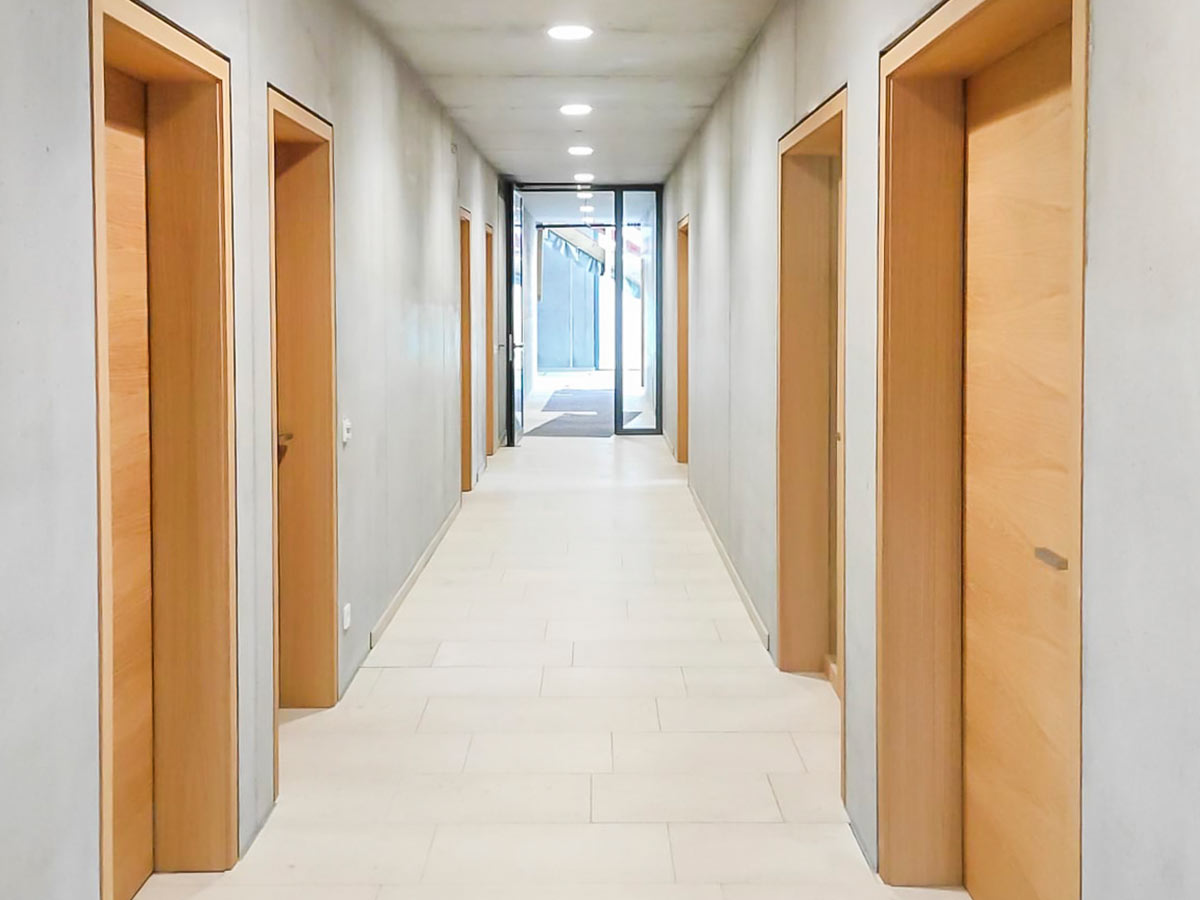 Innentüren aus Echtholz vom Schreinermeister in Ingolstadt für Firmenkunden
